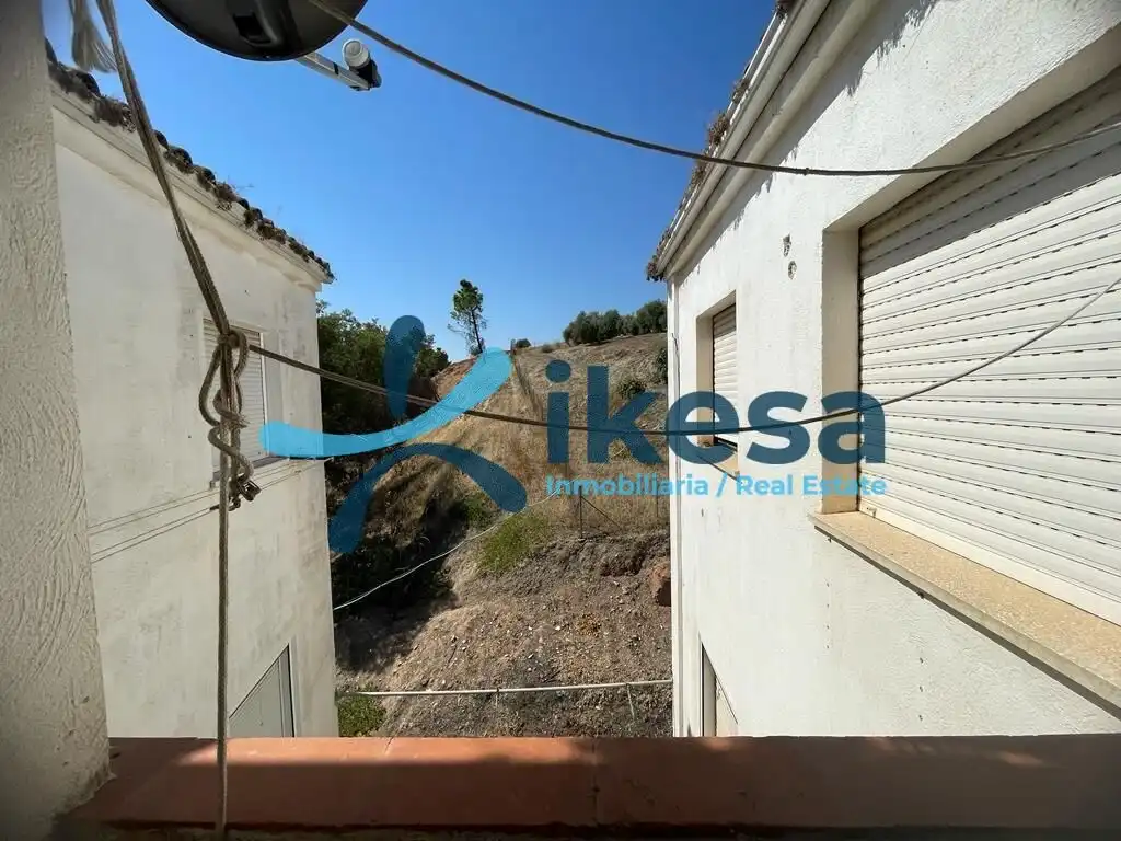 Vista exterior de Pis en venda en Linares