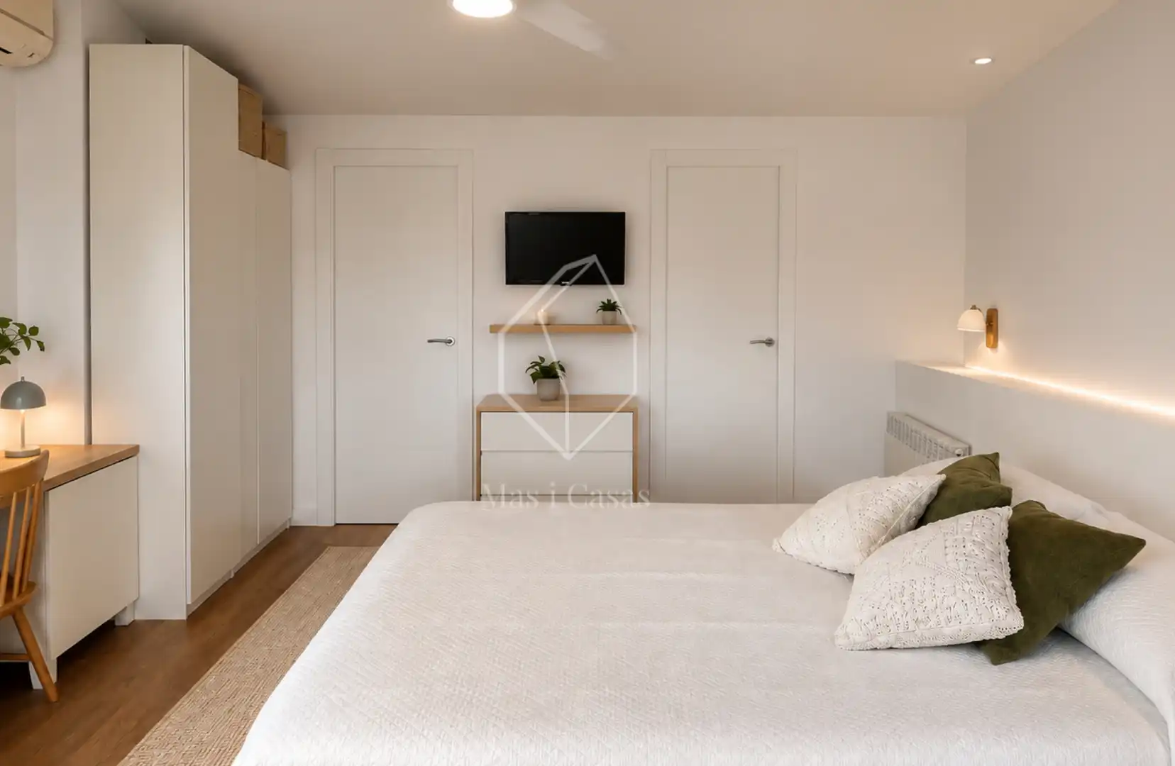 Bedroom of Detached homes for sale in L'Escala  with Air Conditioner, Heating and Private garden