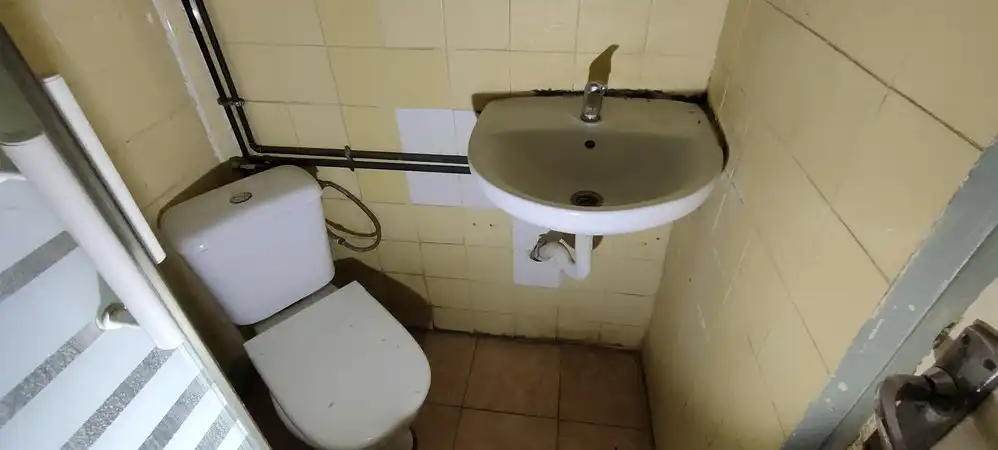 Bathroom of Flat for sale in Badalona