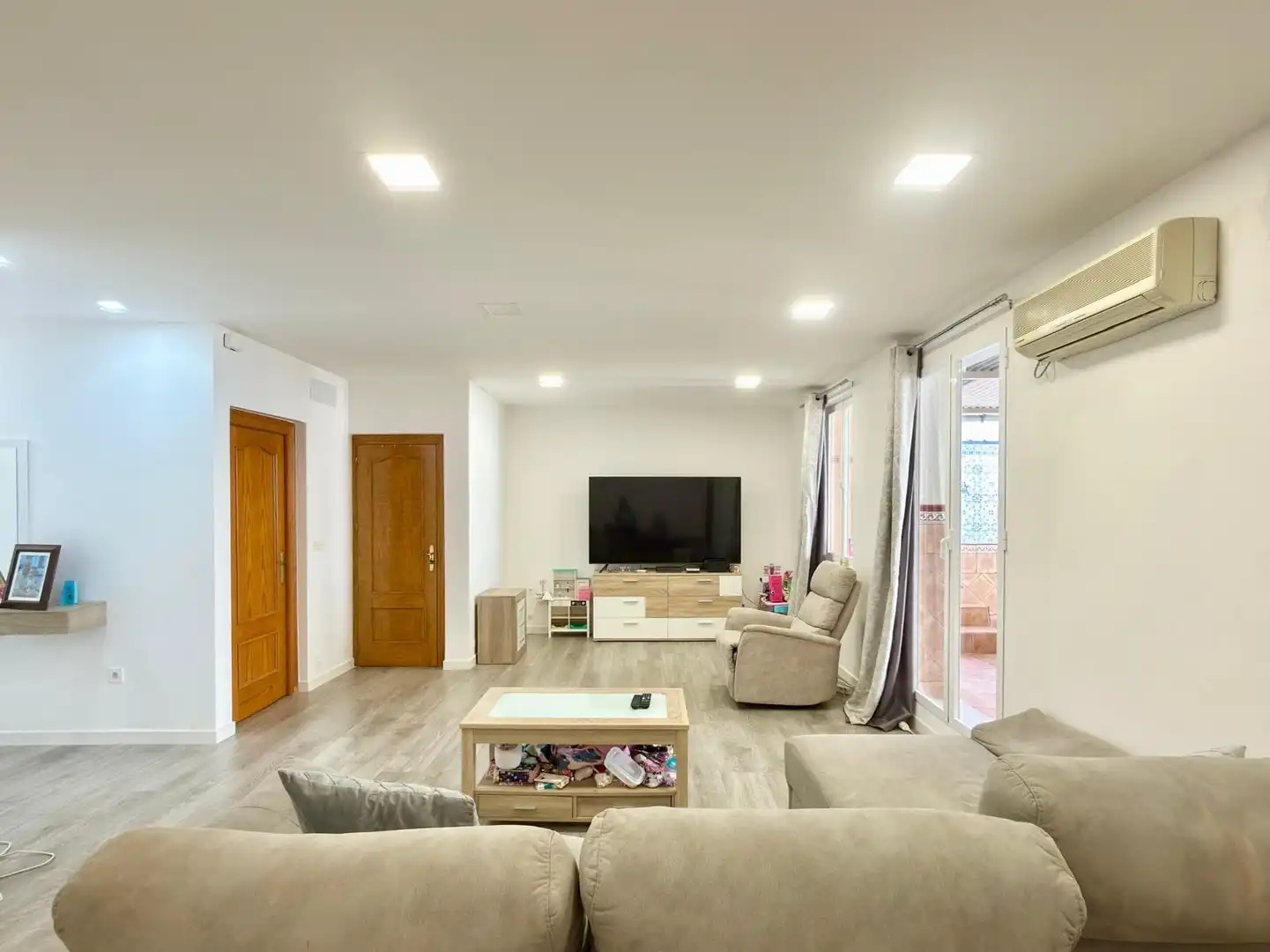Living room of Houses for sale in Totana  with Air Conditioner, Heating and Storage room