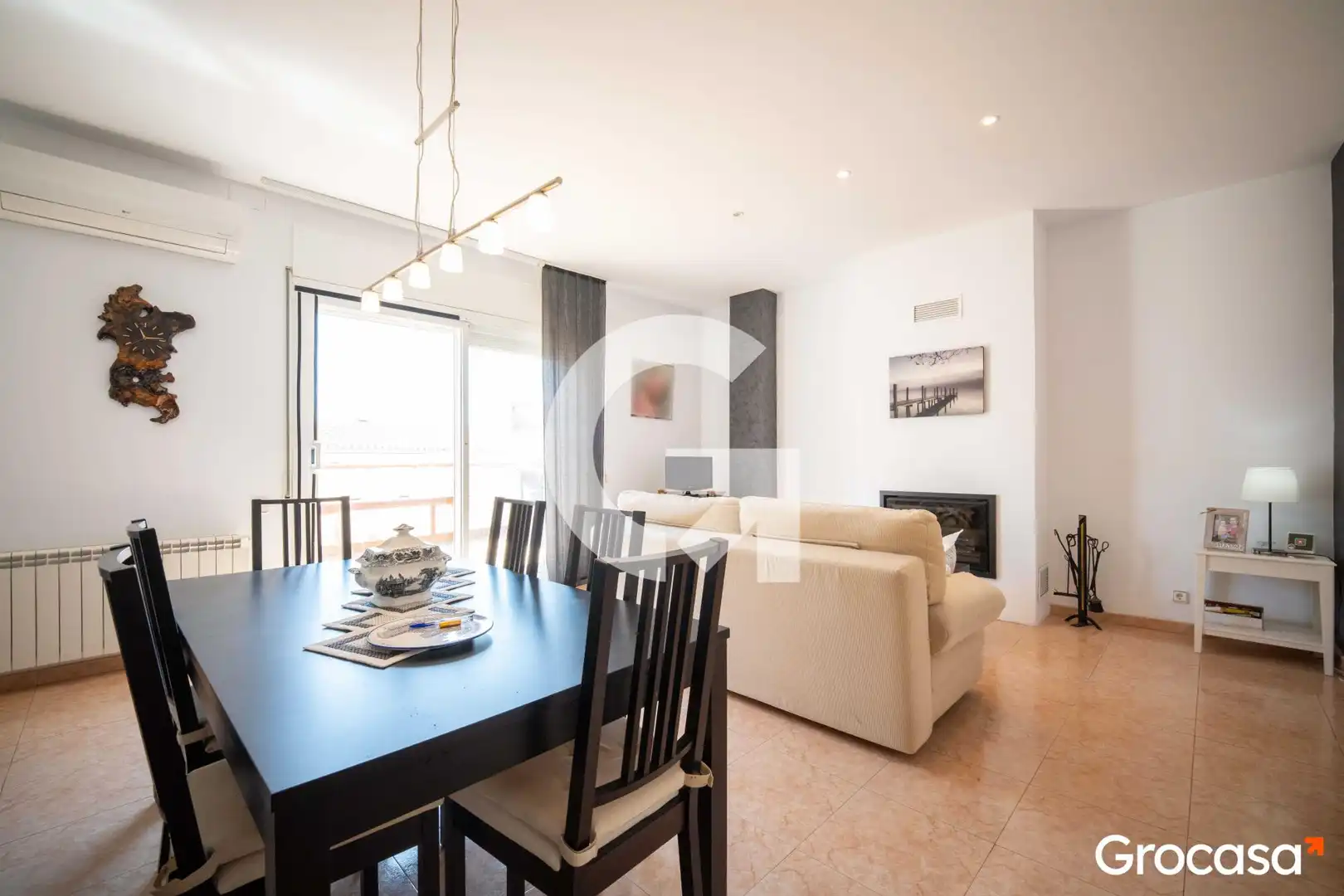 Comedor de Casa adosada en venta en Mataró con Aire acondicionado, Calefacción y Jardín privado