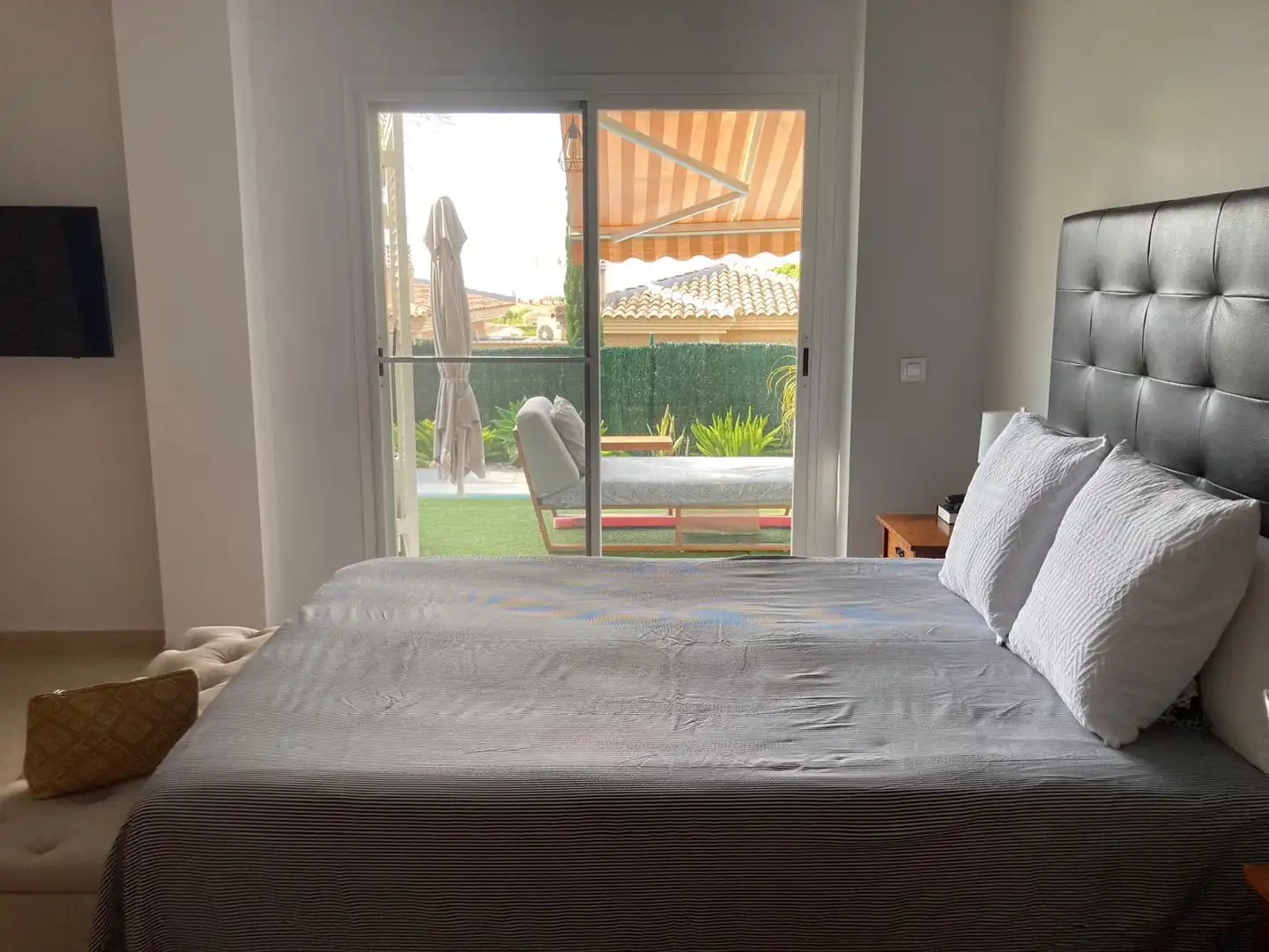 Habitación de Casa adosada en venta en La Nucia con Aire acondicionado, Jardín privado y Terraza