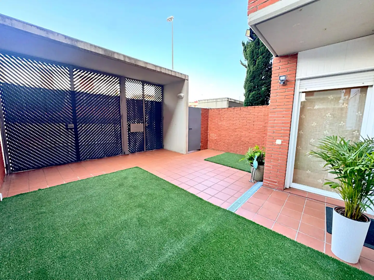 Einfamilien-Reihenhaus zum Verkauf in Ronda 8 DE MARÇ, Montgat