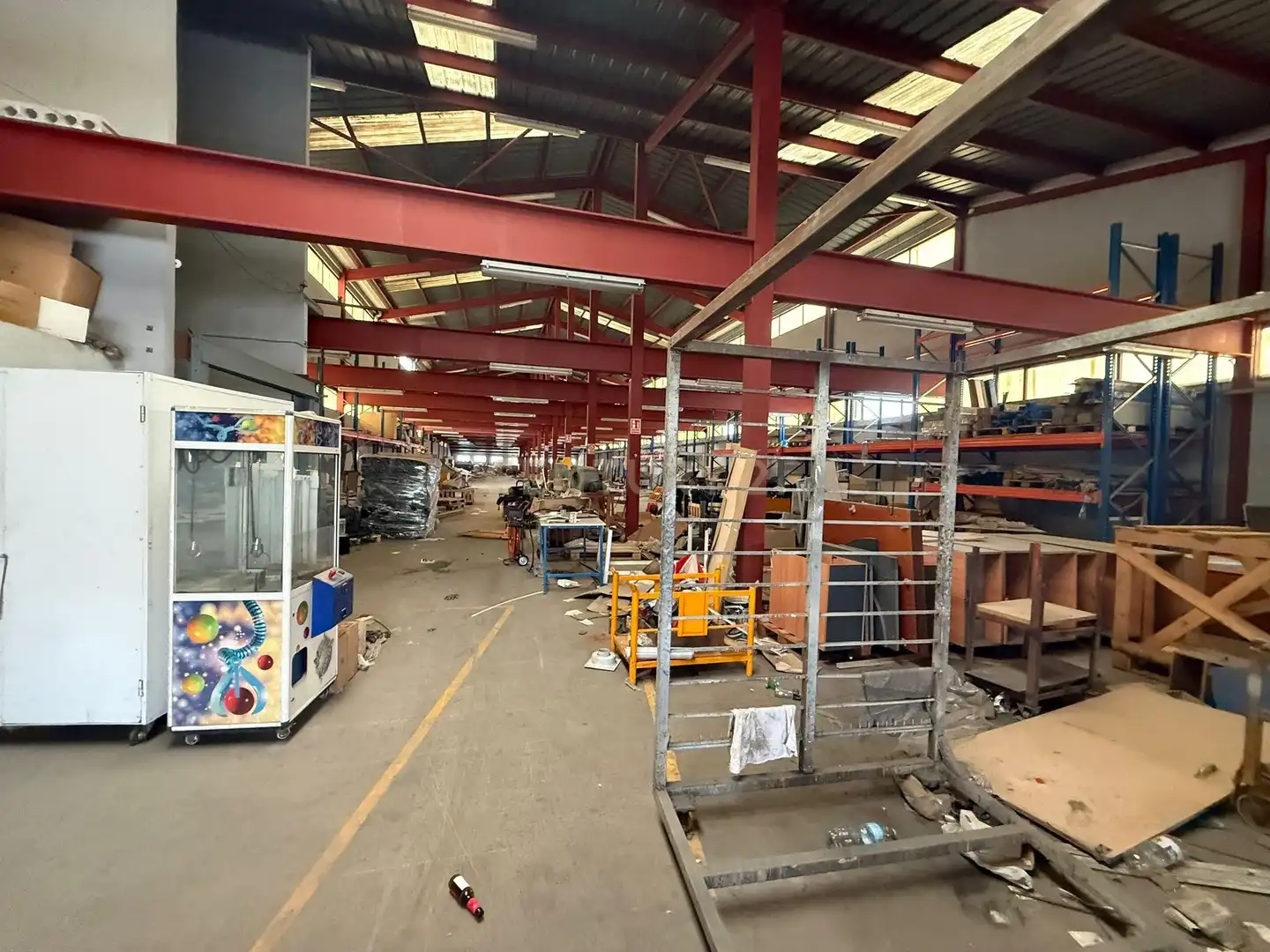 Industrial building with lift for sale in Zona Industrial, imagen 17