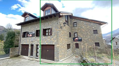 Foto 2 de Casa adosada en venta en Calle la Fuente, Sahún, Huesca