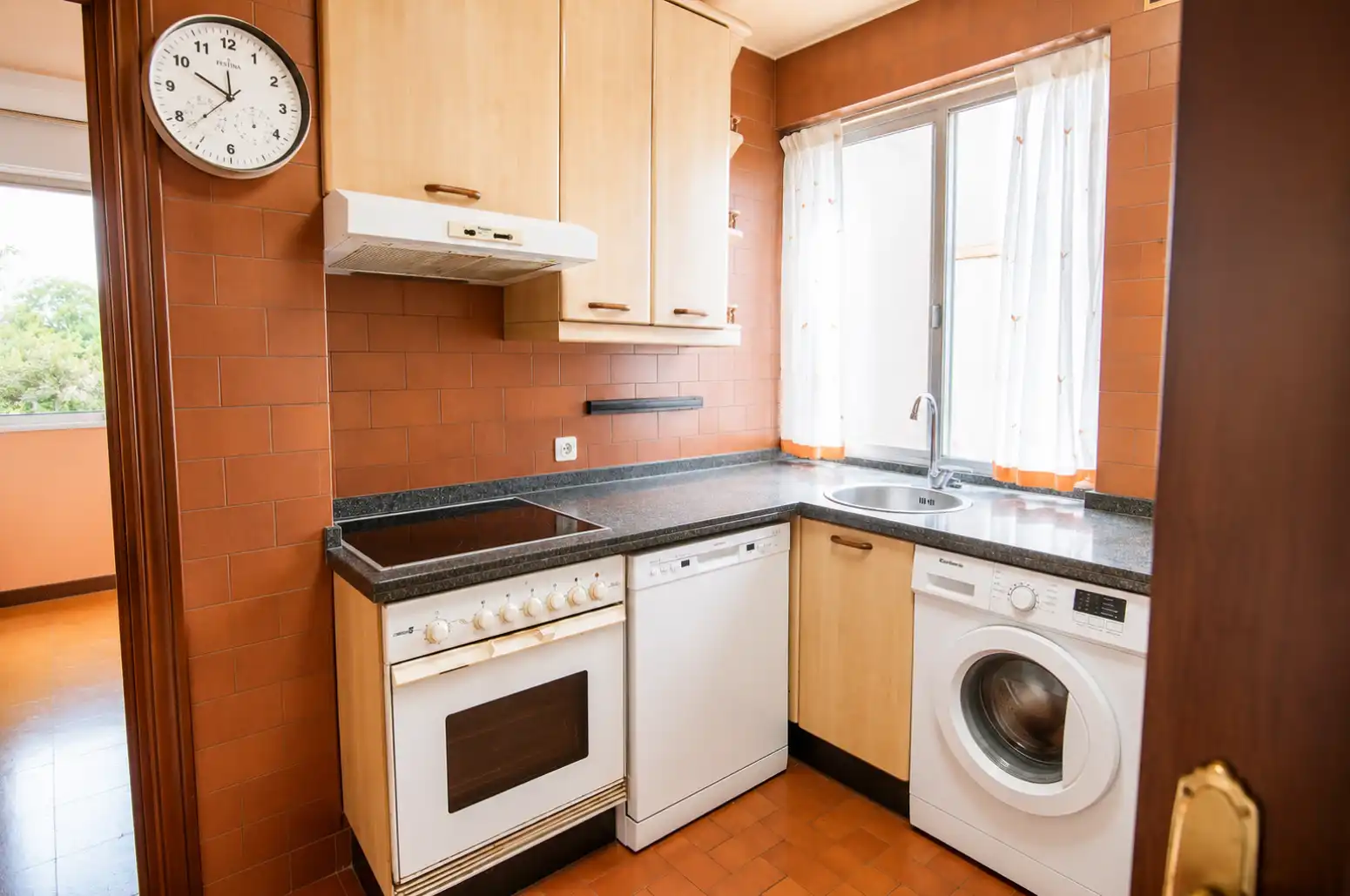 Cocina de Piso en venta en Oviedo  con Calefacción y Parquet