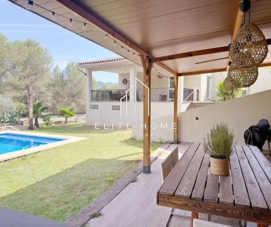 Terrassa de Casa o xalet en venda en Tales amb Aire condicionat, Calefacció i Jardí privat
