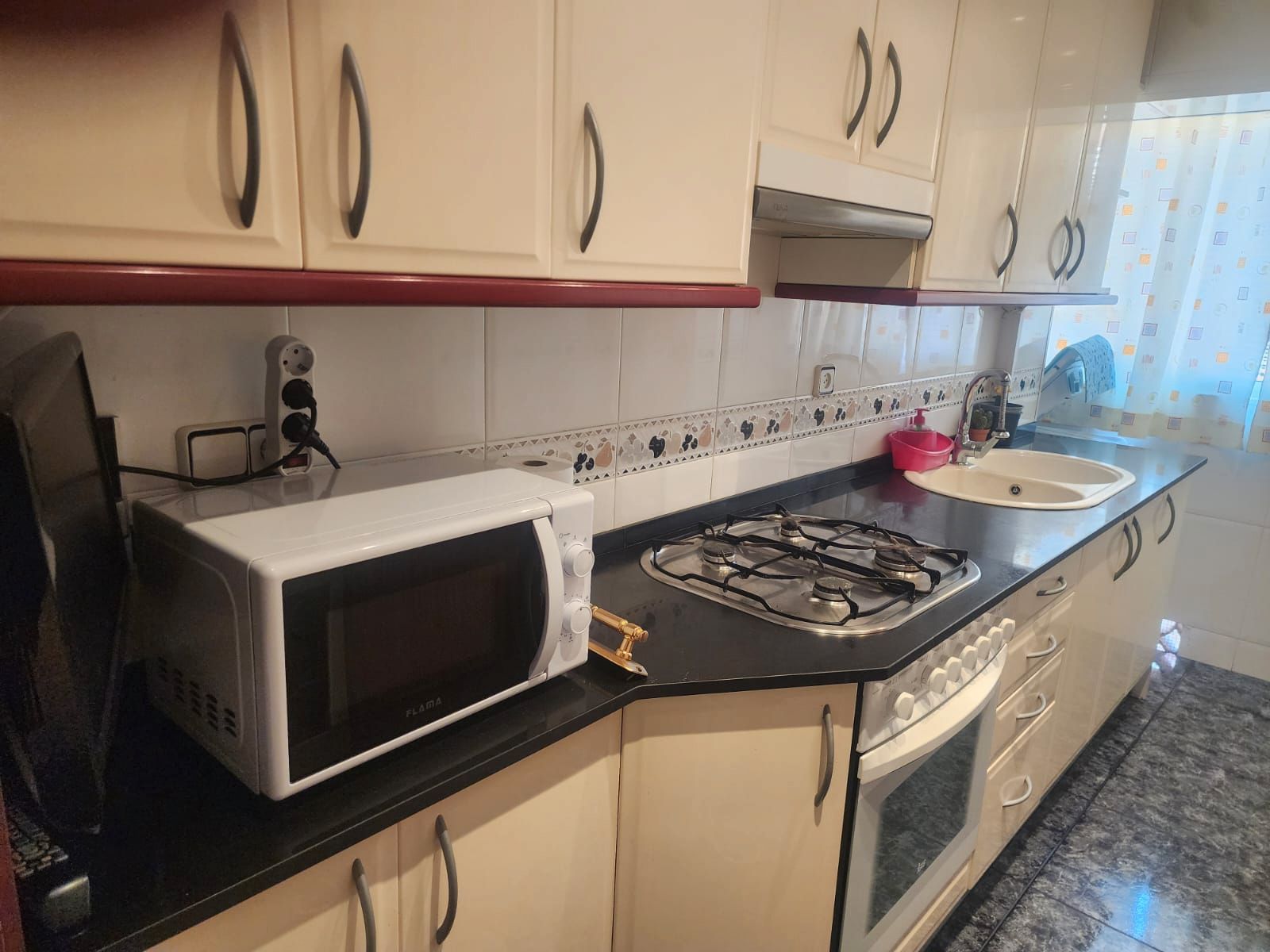 Kitchen of Flat for sale in Sant Joan Despí  with Air Conditioner, Furnished and Oven