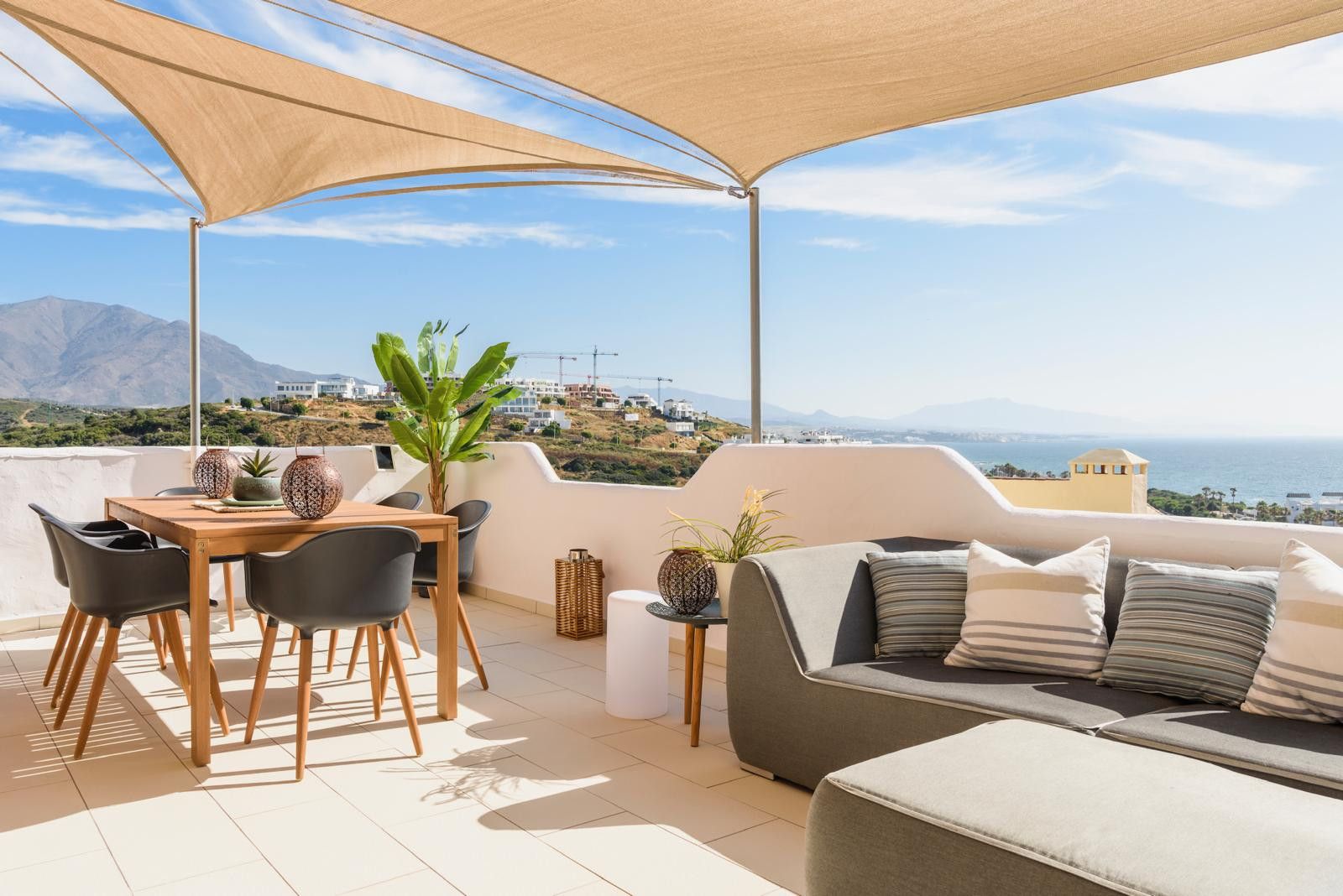 Terrassa de Apartament de lloguer en Casares amb Aire condicionat, Terrassa i Piscina