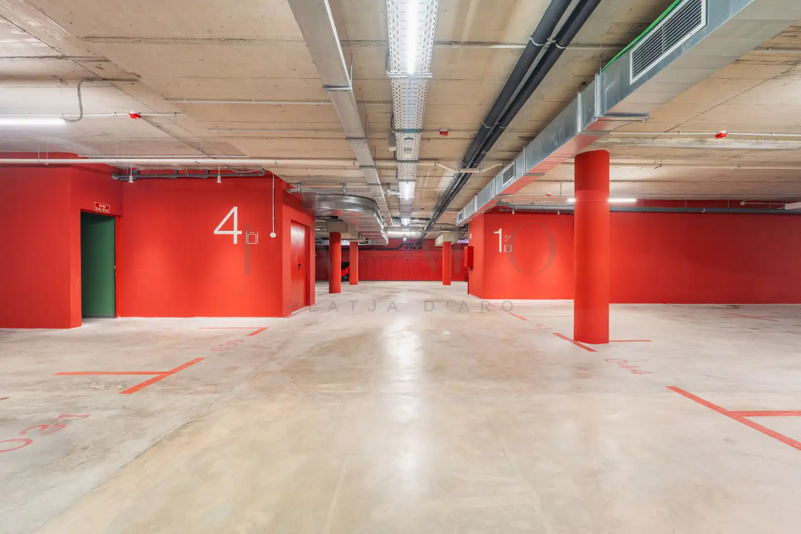 Parking de Apartamento en venta en Castell d'Aro, Platja d'Aro i s'Agaró con Aire acondicionado, Calefacción y Horno