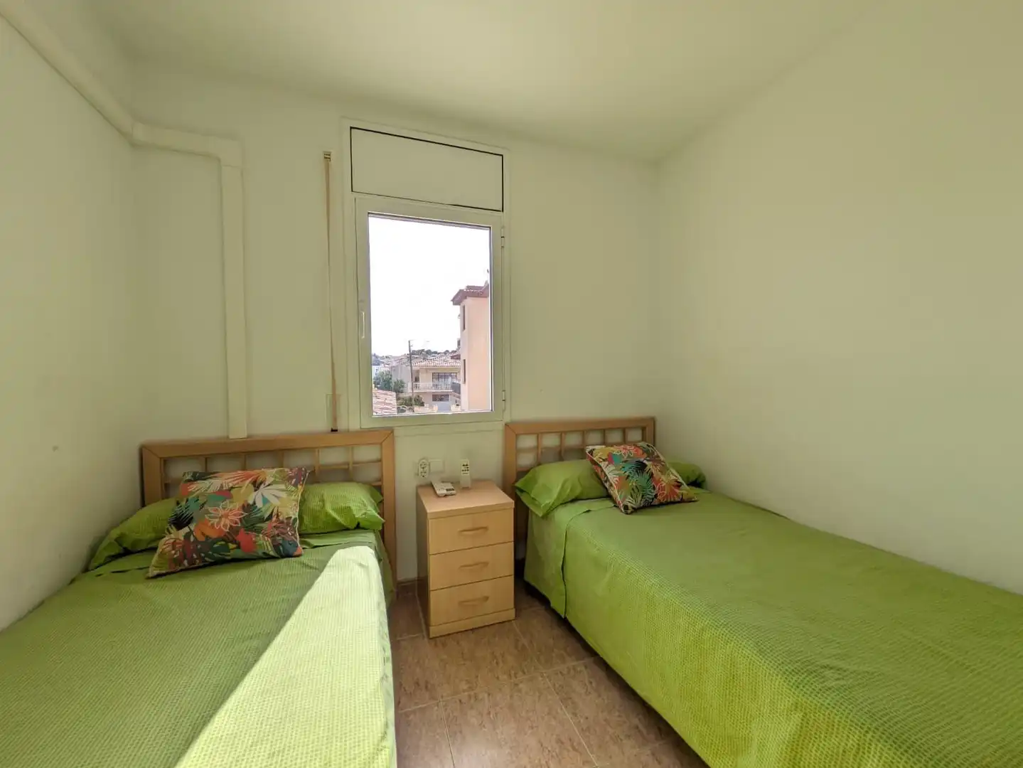Habitación de Casa adosada en venta en Creixell con Aire acondicionado, Jardín privado y Terraza