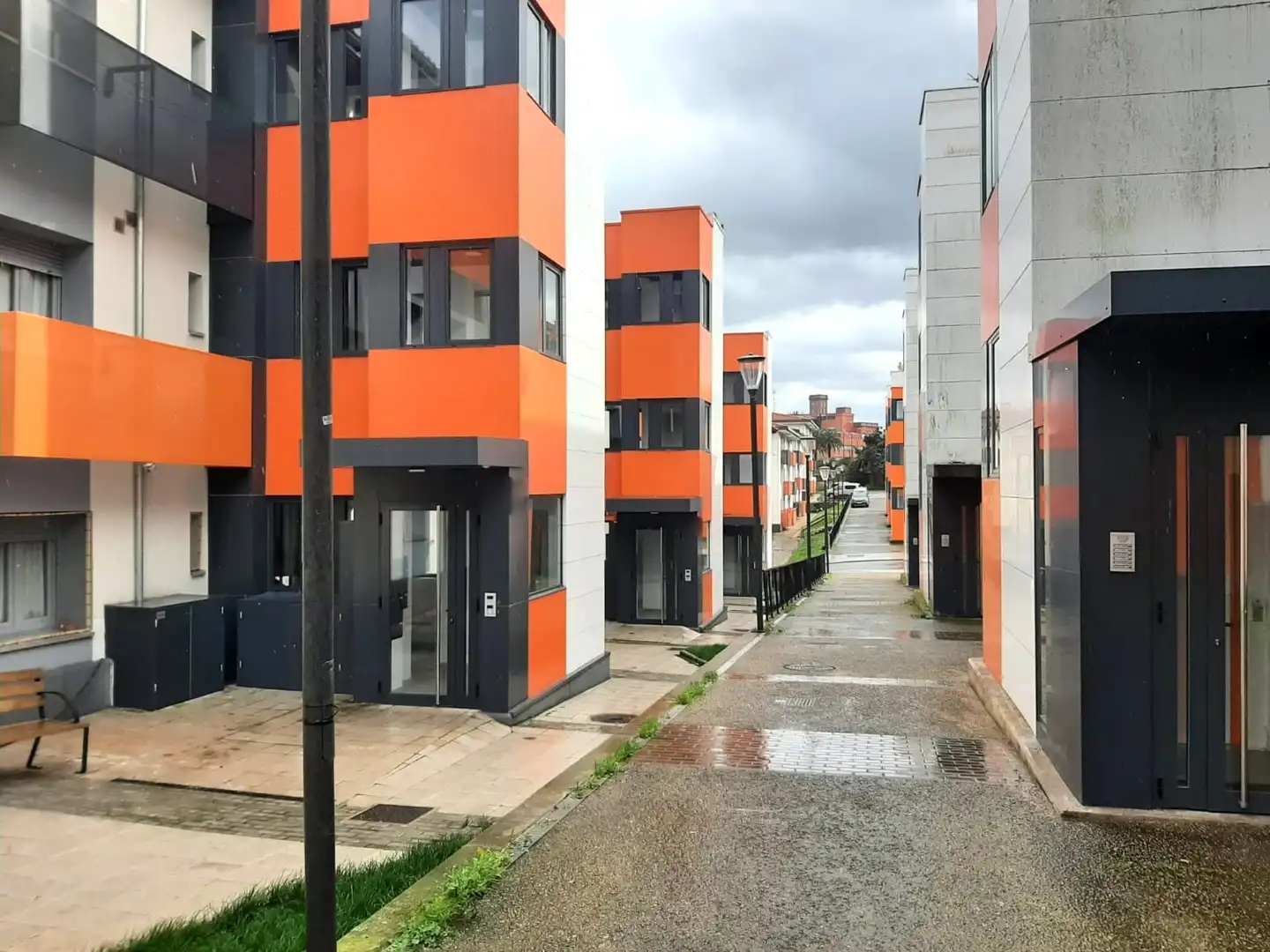 Vista exterior de Pis en venda en Gijón  amb Parquet