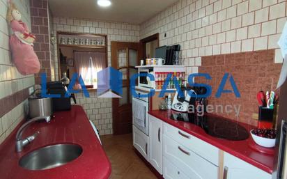 Kitchen of Flat for sale in Dos Hermanas  with Air Conditioner, Heating and Terrace