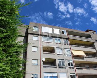 Vista exterior de Pis en venda en Baiona amb Terrassa i Piscina