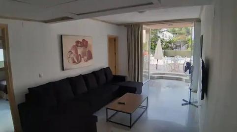 Foto 3 de Apartamento de alquiler en Ricardo Soriano, Málaga