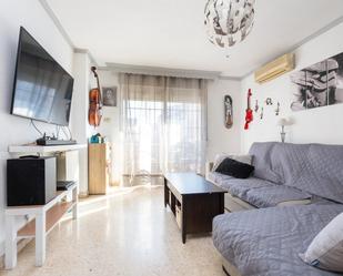 Living room of Flat for sale in  Granada Capital  with Air Conditioner, Heating and Terrace
