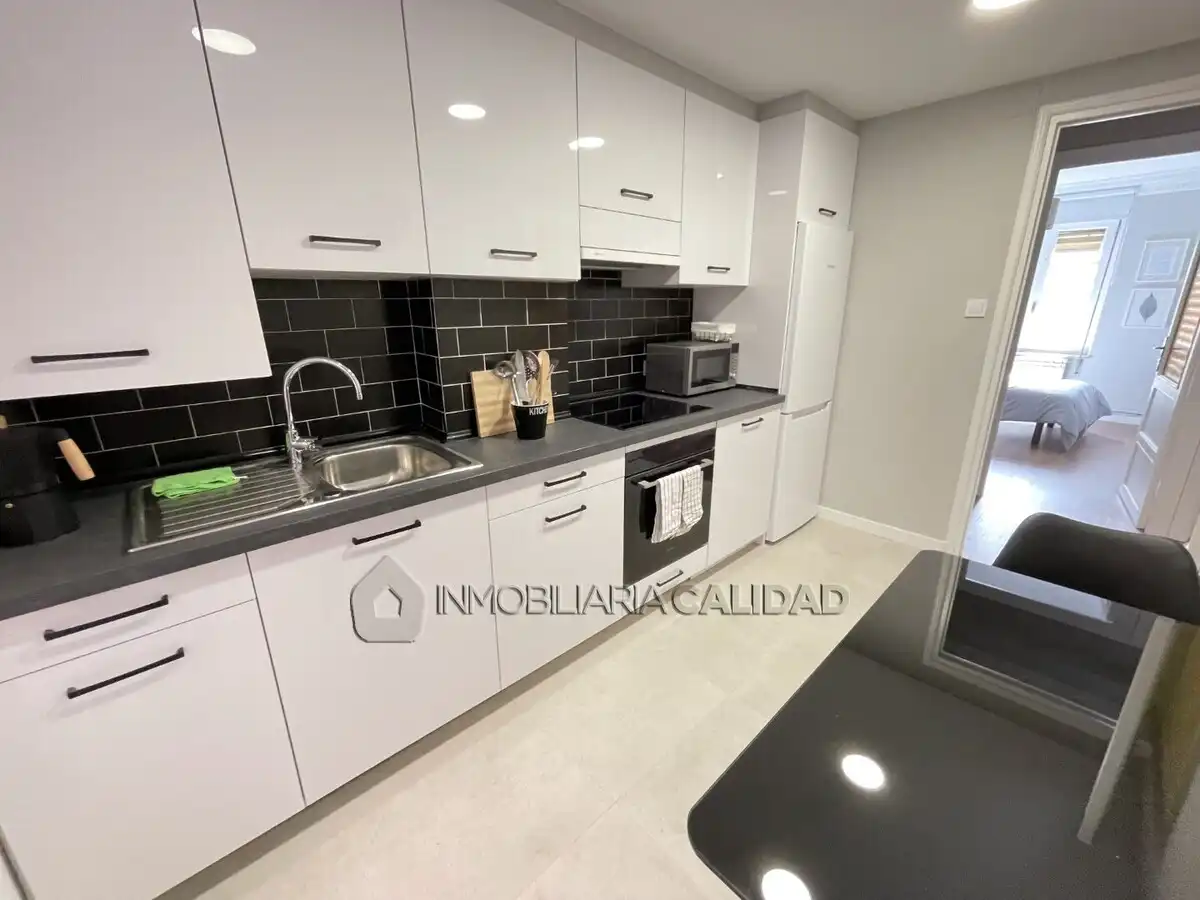 Kitchen of Flat for rent in Burgos  with Heating and Furnished