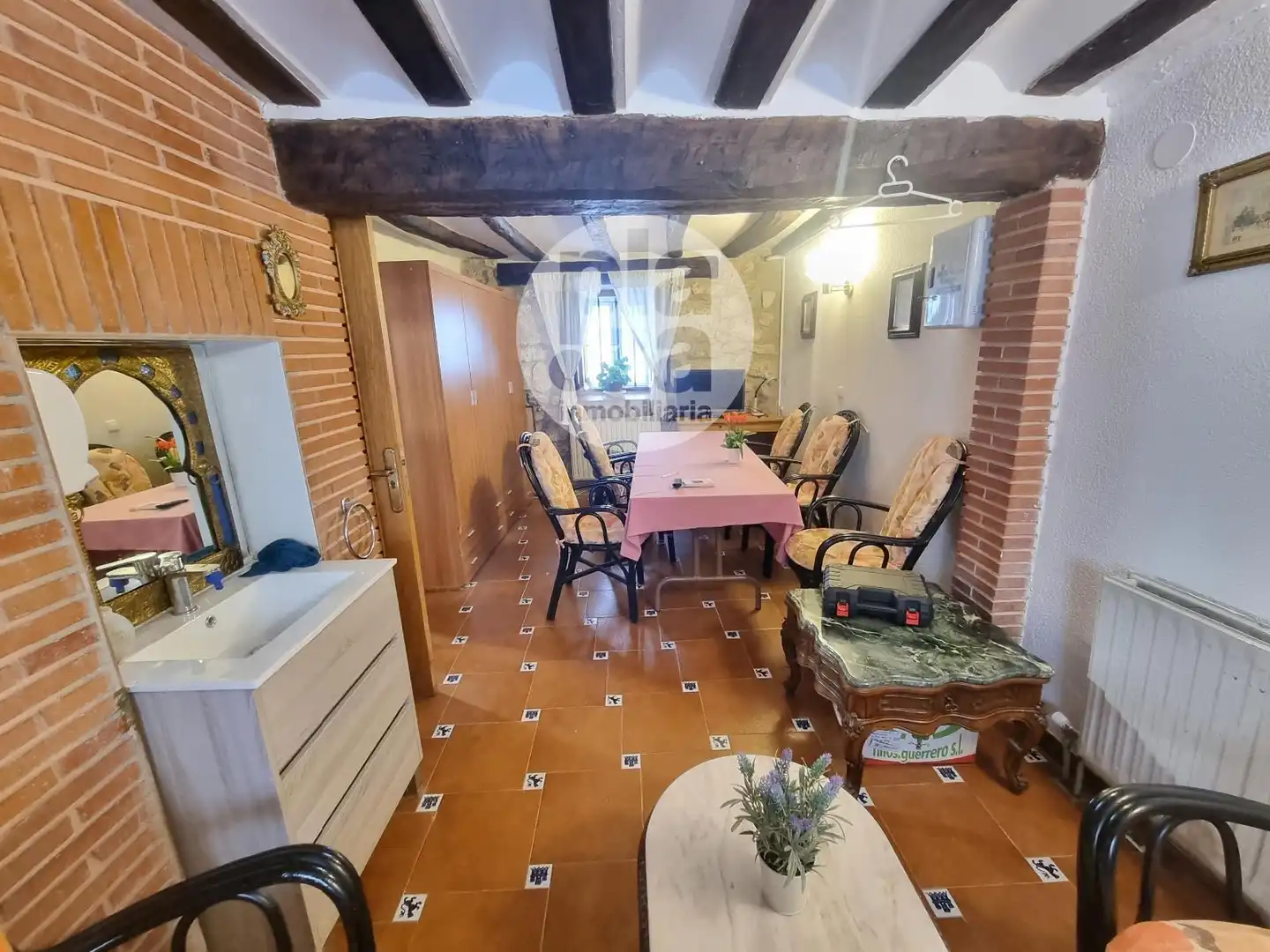Menjador de Casa o xalet de lloguer en Burgos amb Calefacció, Traster i Moblat