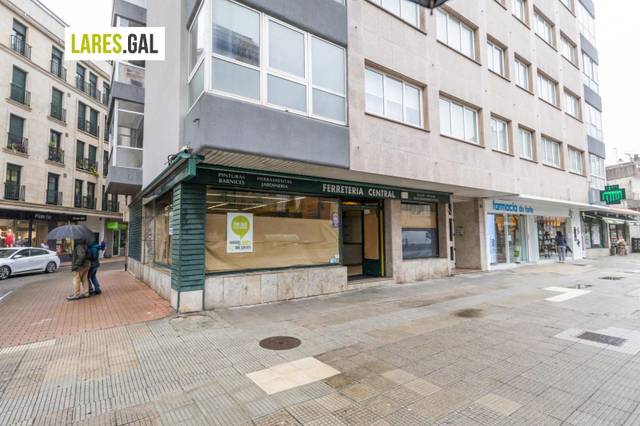 Local comercial en Alquiler en Avenida de Ourense en Coiro