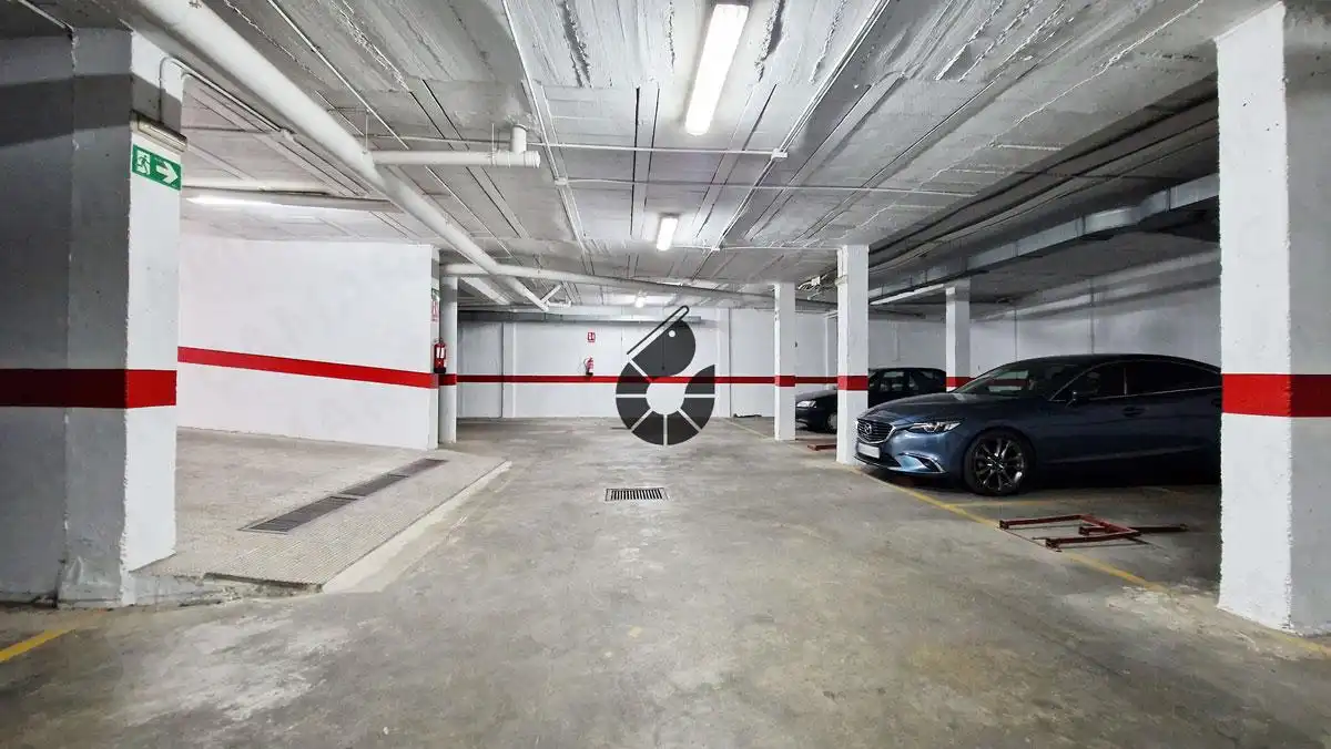 Parking de Piso en venta en Coria del Río, Sevilla