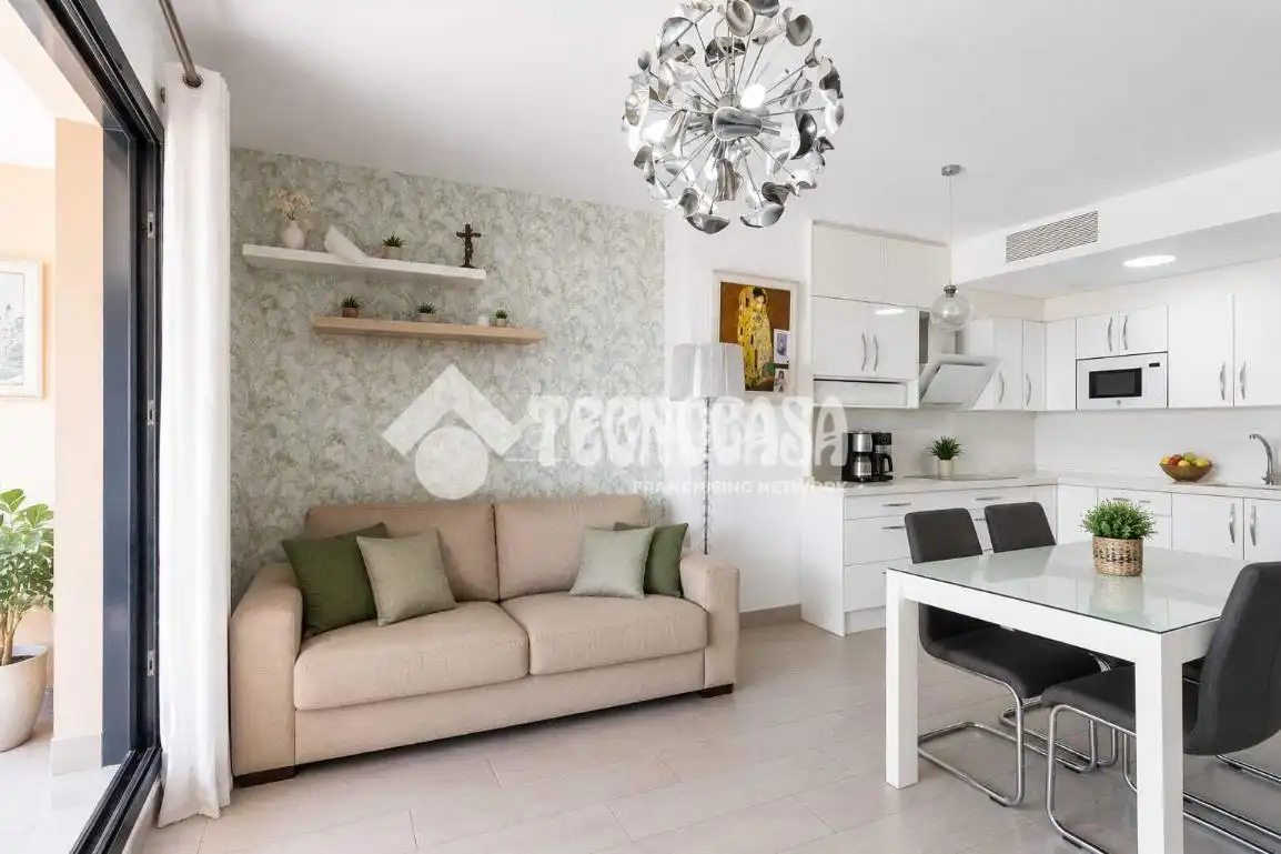 Sala d'estar de Pis en venda en Vélez-Málaga amb Aire condicionat, Terrassa i Piscina comunitària