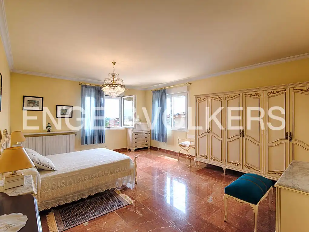 Casa con terraza en venta en Parc Bosc - Castell, imagen 23