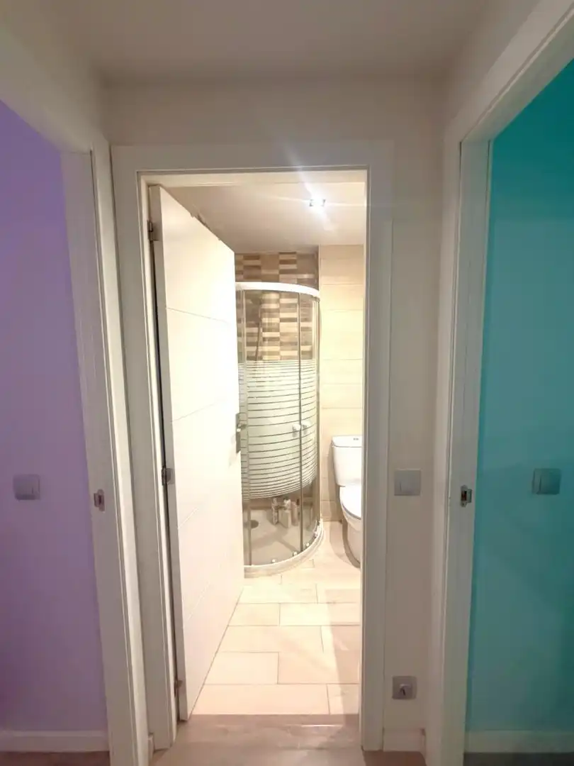 Baño de Piso en venta en Parla con Aire acondicionado y Calefacción