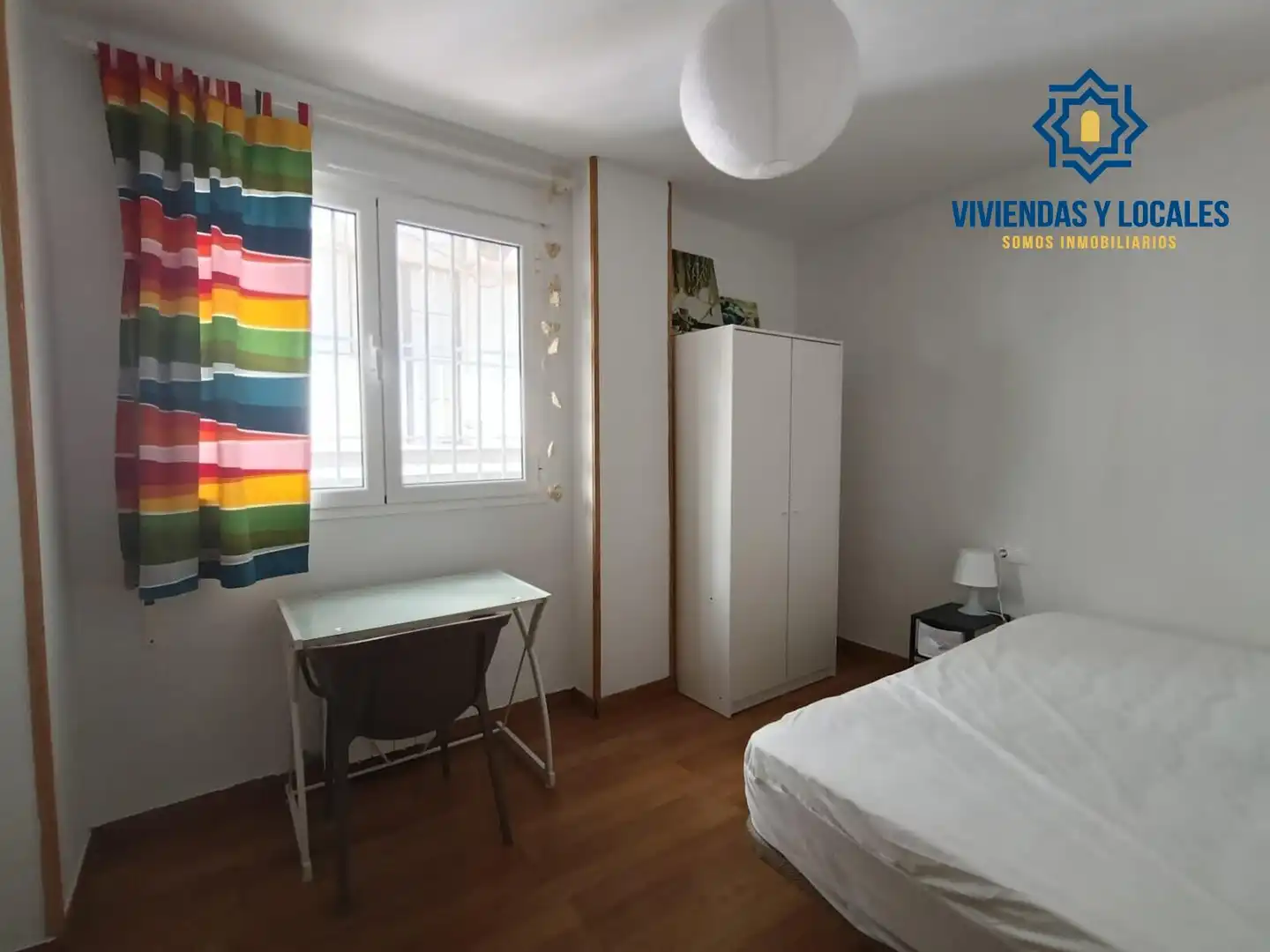 Bedroom of Flat for rent in Granada  with Heating, Terrace and Furnished