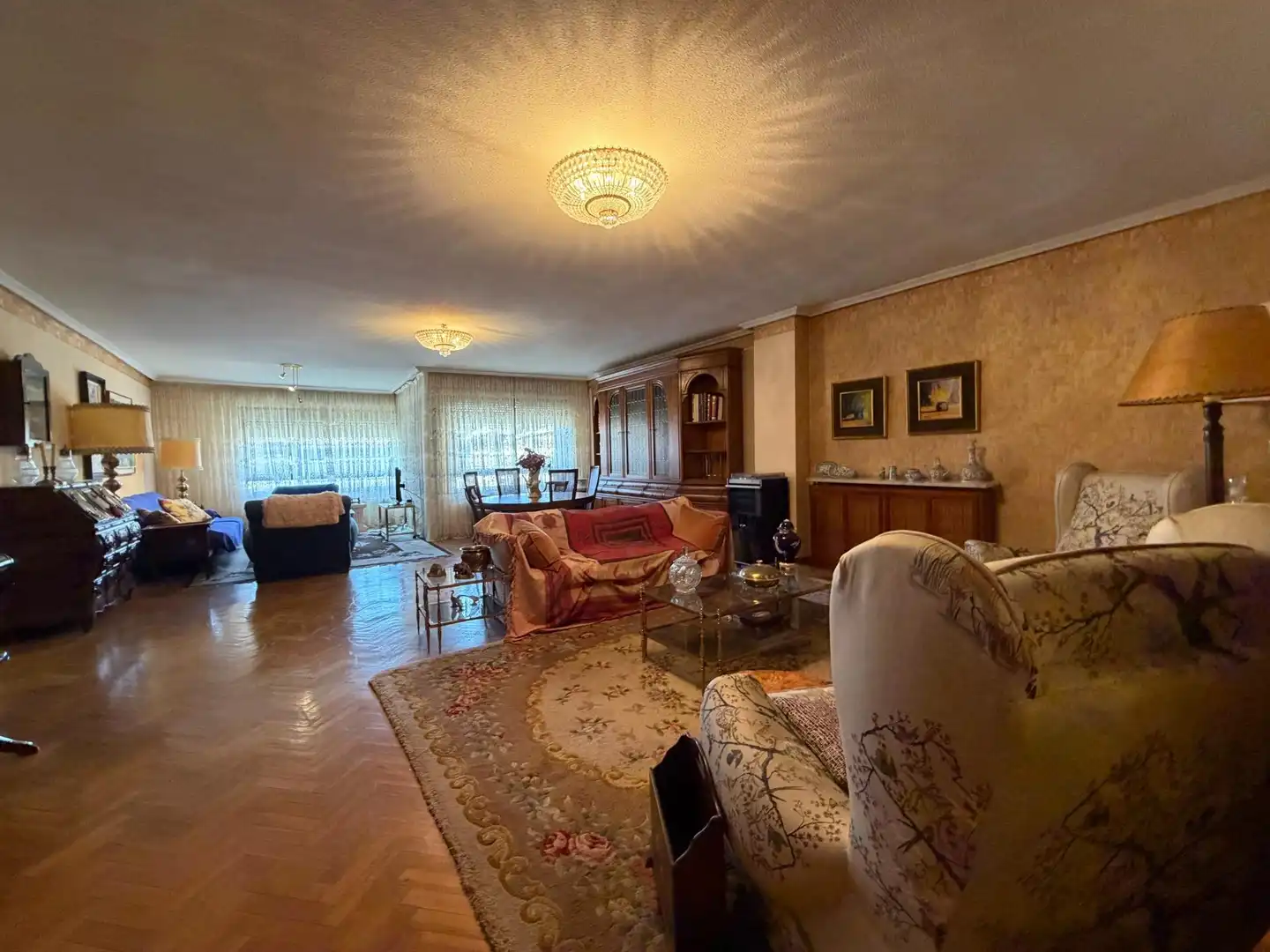 Sala d'estar de Pis de lloguer en Segovia amb Parquet, Terrassa i Moblat