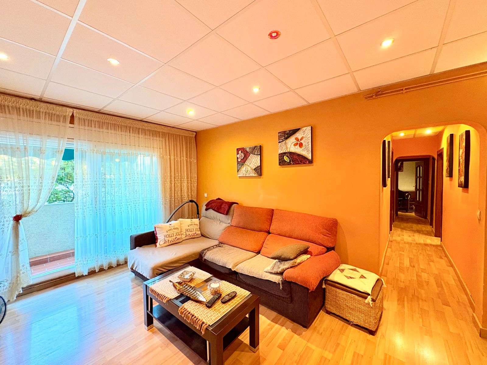 Sala d'estar de Pis en venda en Sabadell amb Parquet i Balcó