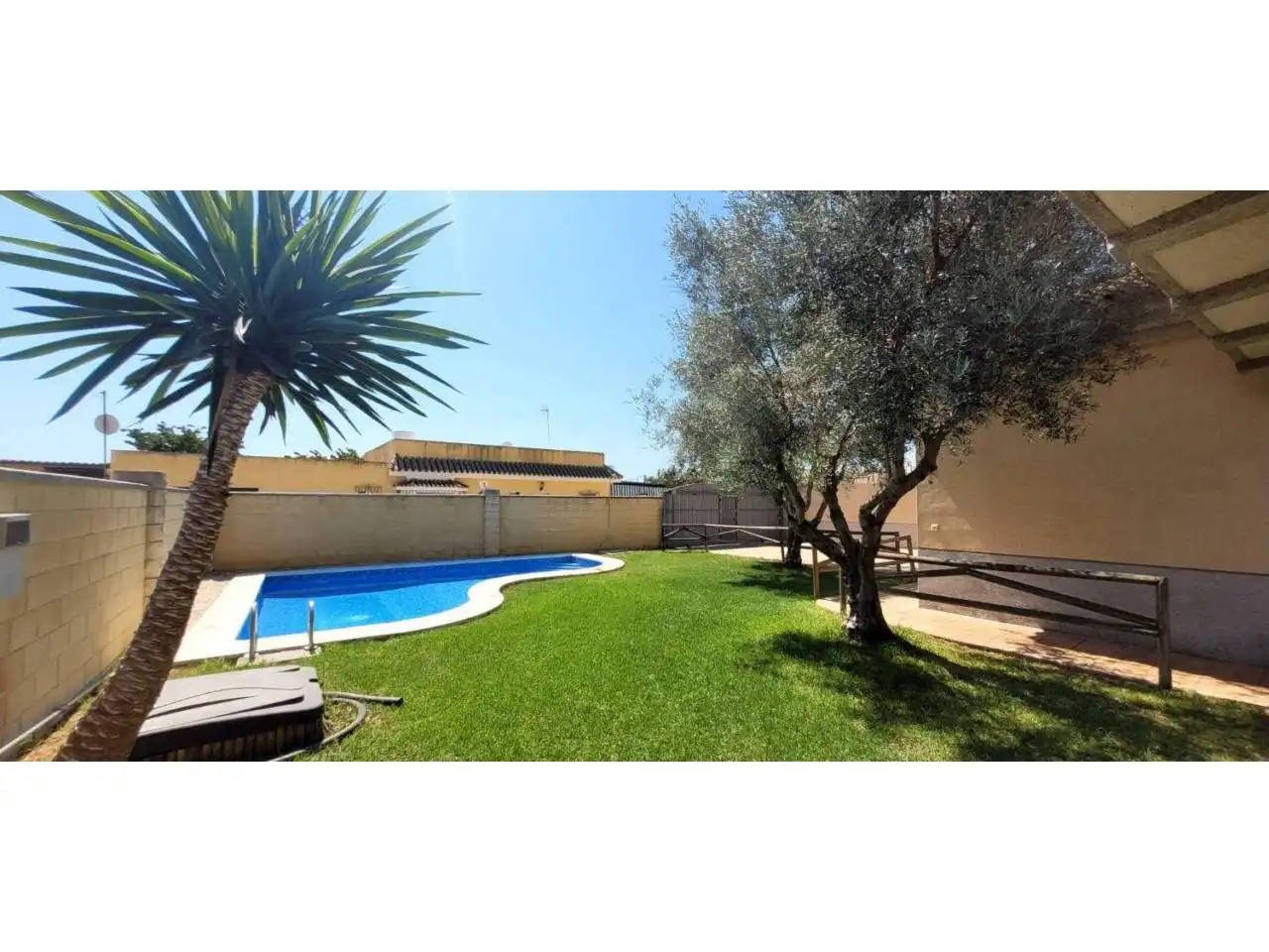 Jardín de Casa o chalet de alquiler en Sanlúcar de Barrameda con Aire acondicionado, Terraza y Trastero