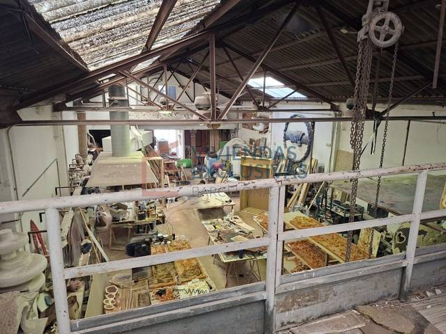 Nave industrial en Venta en Gorg