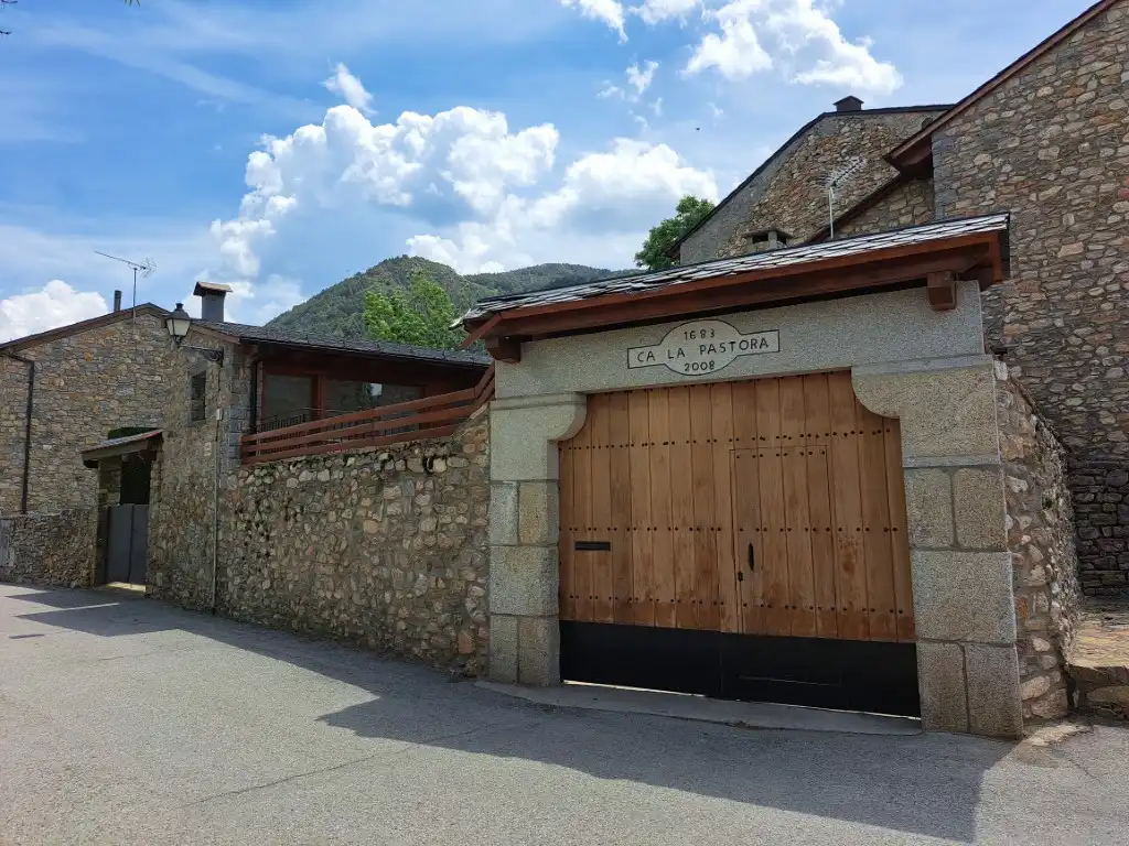 Houses for rent in Carrer Mossèn Cinto Verdaguer, 5, Das