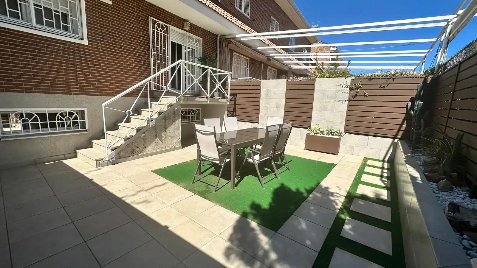 Terrace of Detached homes for sale in Alcorcón  with Air Conditioner, Heating and Private garden