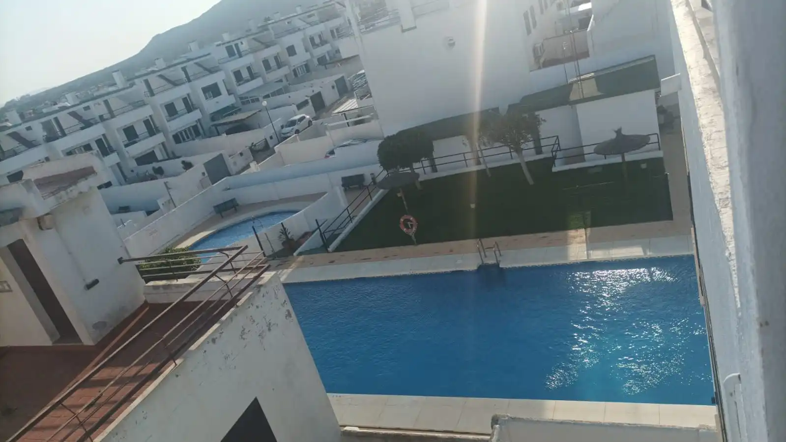 Piscina de Casa adosada en venda en La Línea de la Concepción amb Aire condicionat, Jardí privat i Terrassa
