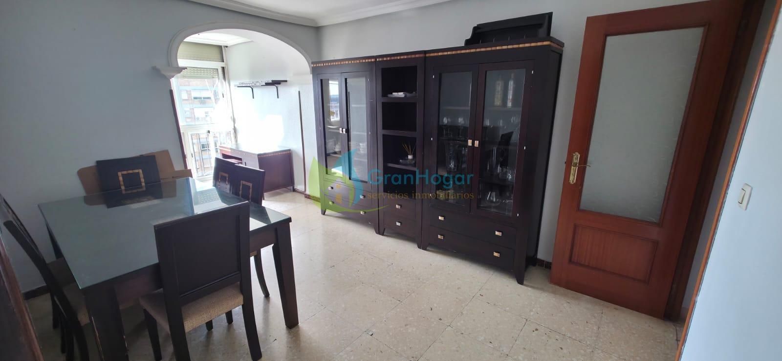 Menjador de Pis en venda en  Sevilla Capital