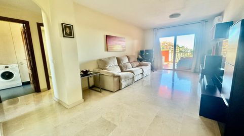 Foto 2 de Piso en venta en Calle Isabel la Catolica, 1, Los Pacos, Fuengirola