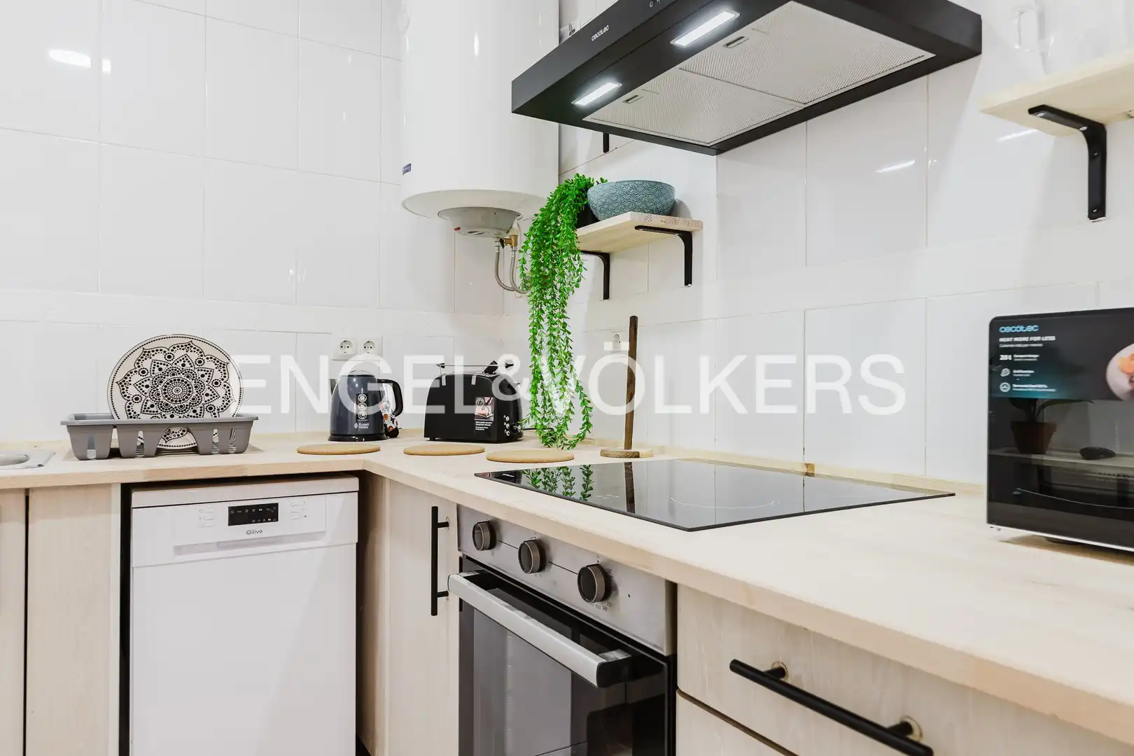 Cocina de Piso de alquiler en Valencia con Aire acondicionado y Calefacción