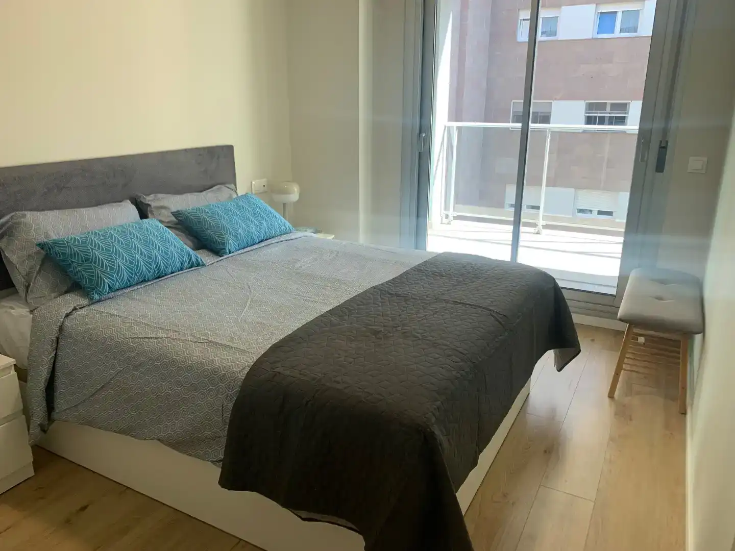 Bedroom of Flat for rent in Las Palmas de Gran Canaria  with Parquet flooring, Swimming Pool and Furnished