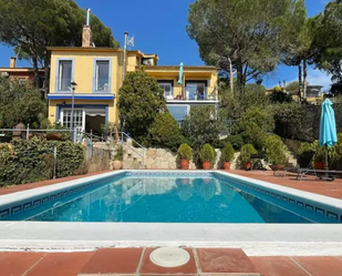 Piscina de Casa o xalet de lloguer en Cabrils amb Aire condicionat, Calefacció i Jardí privat