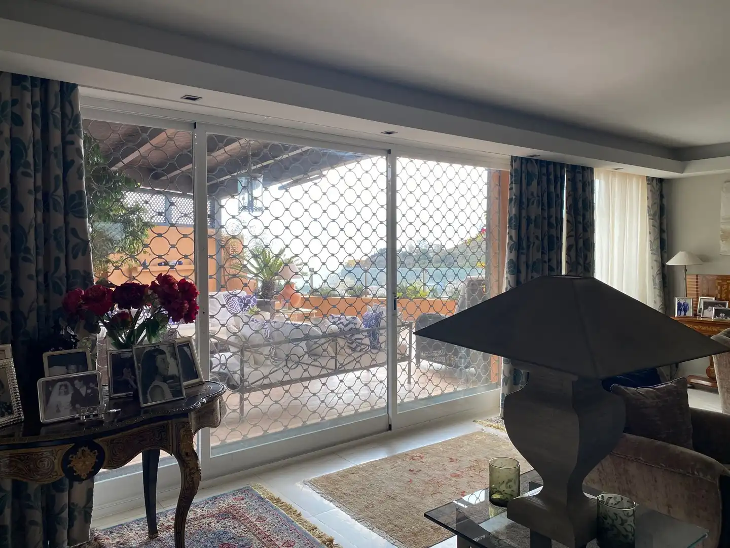 Houses for sale in Calle Sierra de Yeguas, Limonar