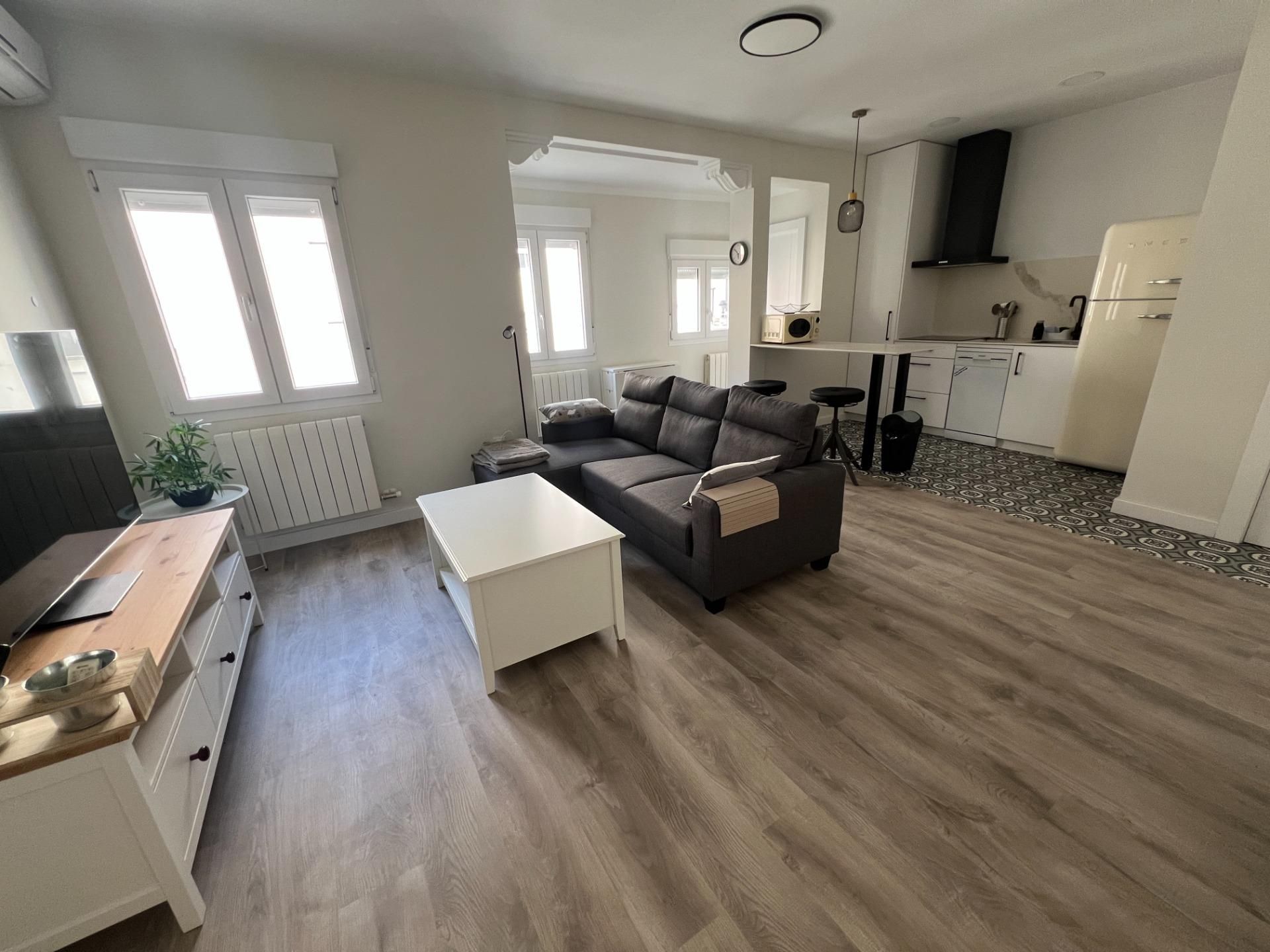 Flat for rent in Calle de María Lostal, 25, Paseo Constitución - Las Damas