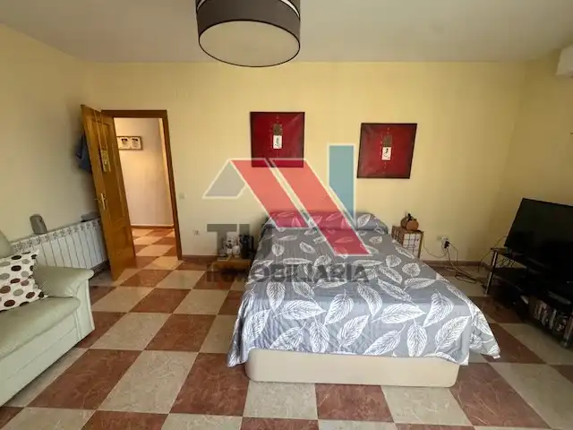 Habitación de Casa o chalet en venta en Novés con Terraza y Balcón
