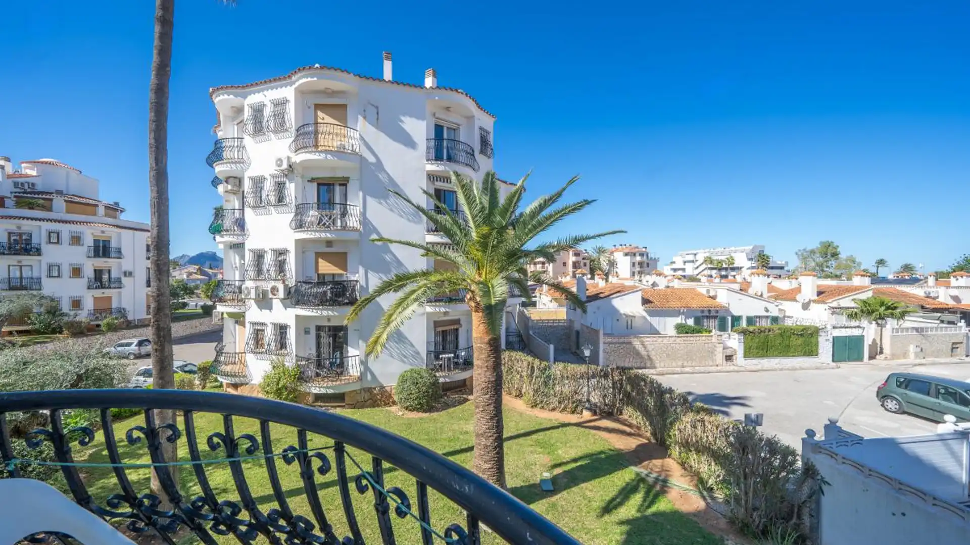 Vista exterior de Piso en venta en Dénia con Aire acondicionado, Calefacción y Jardín privado