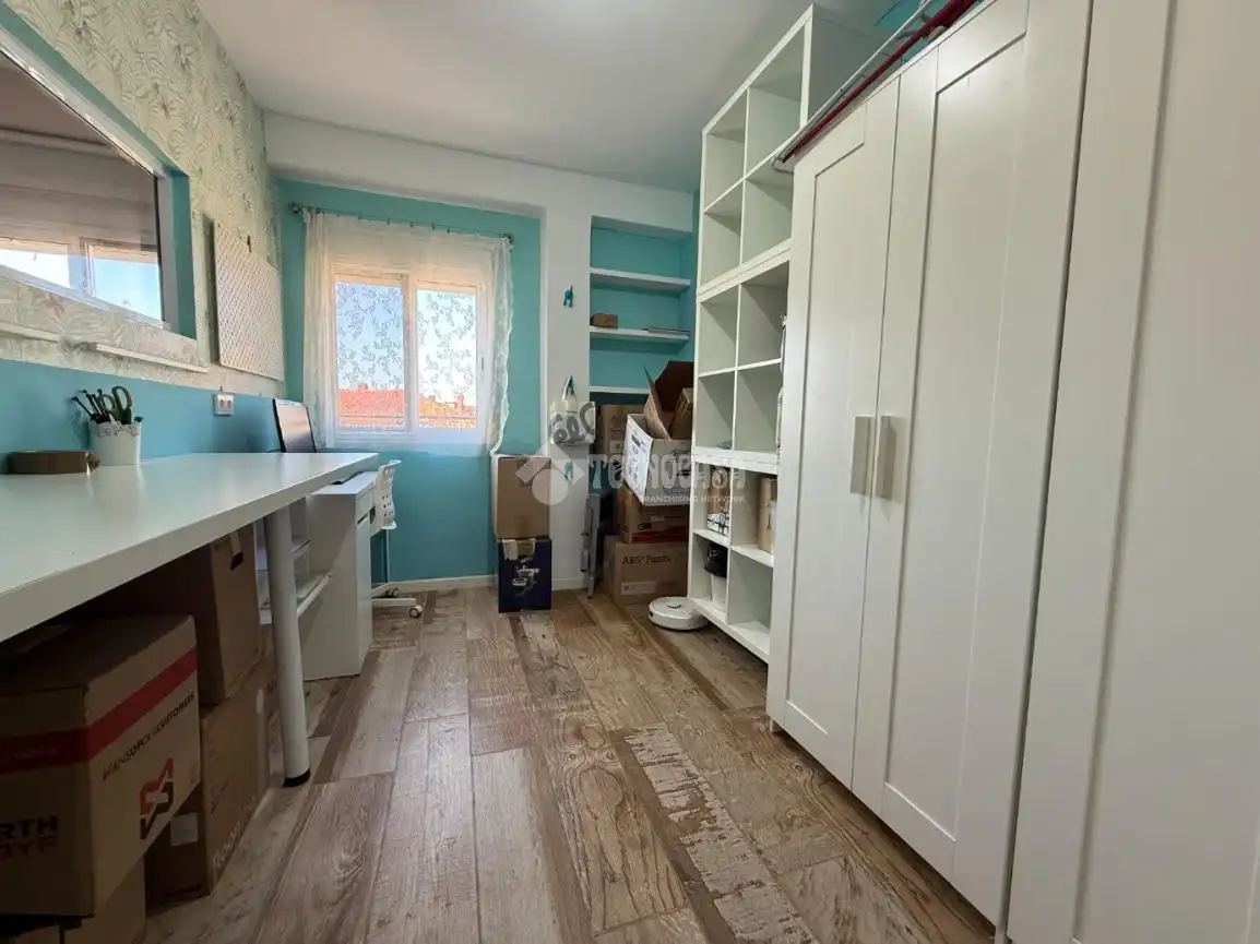 Habitación de Piso en venta en Valencia con Aire acondicionado
