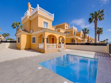 Chalet en venta en Algorfa