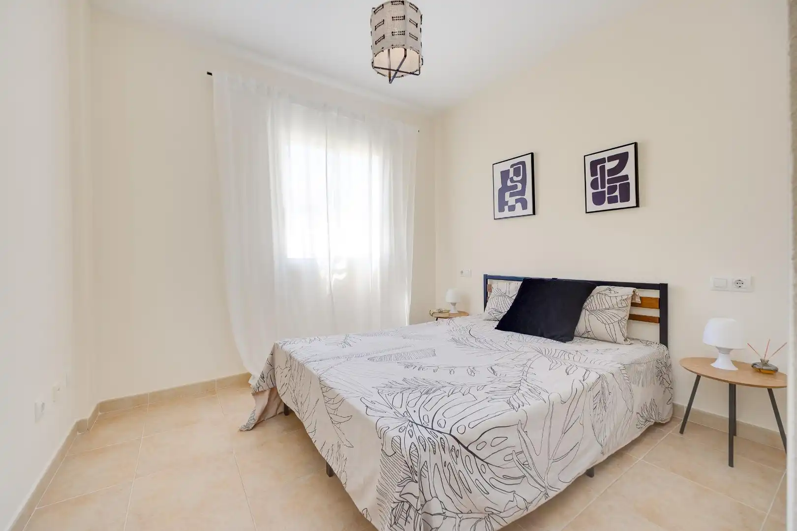 Dormitori de Planta baixa en venda en Torrevieja amb Aire condicionat, Calefacció i Jardí privat