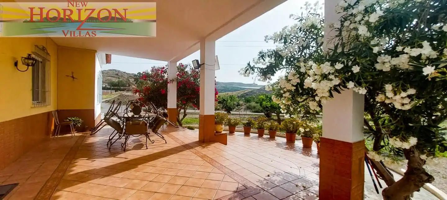 House with garden for sale in cuevas, imagen 2