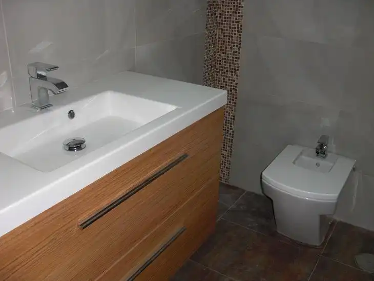 Baño de Casa o chalet de alquiler en Vigo  con Jardín privado, Terraza y Alarma