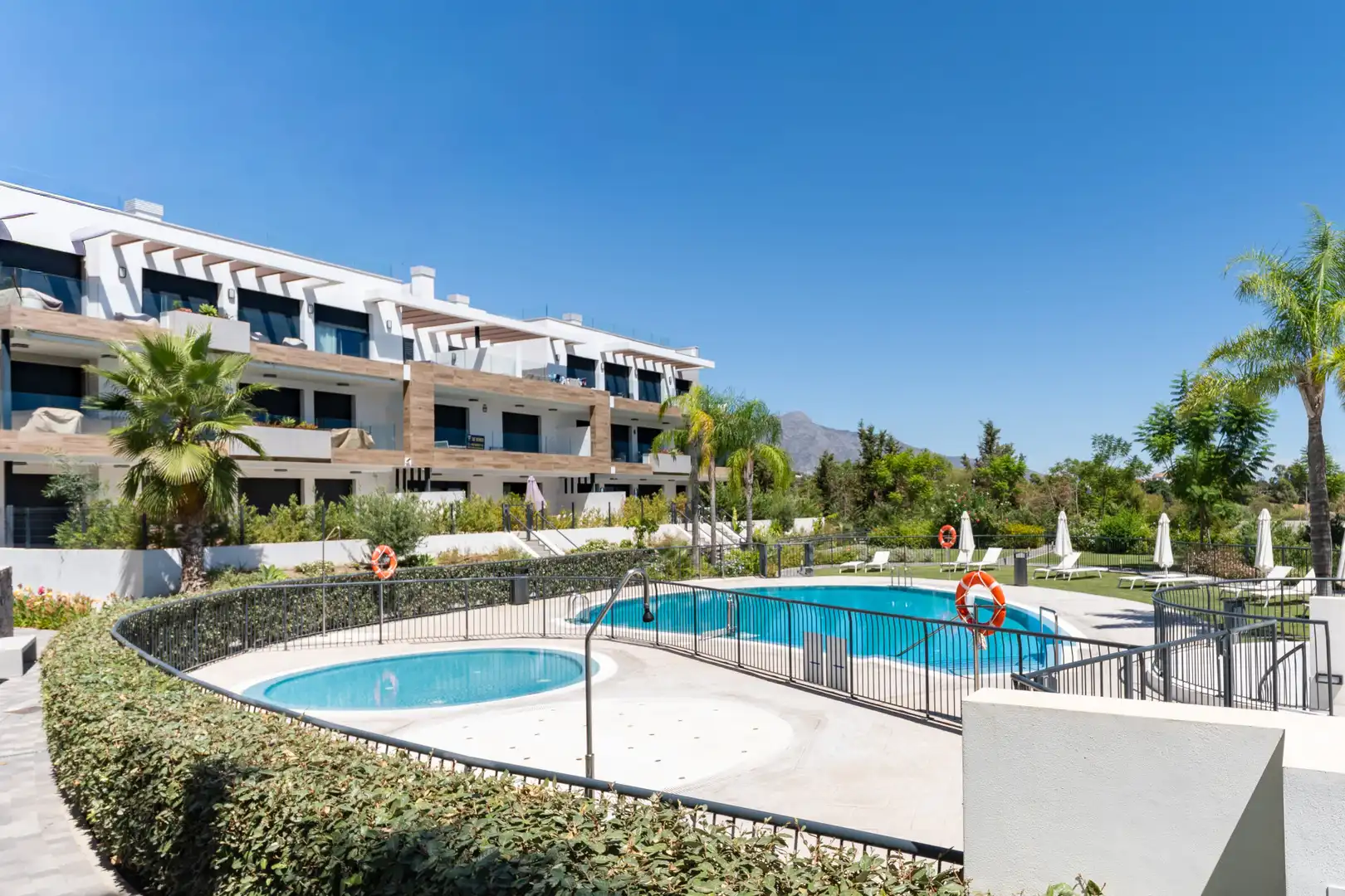 Penthouse with balcony for sale in Estepona Pueblo, imagen 29
